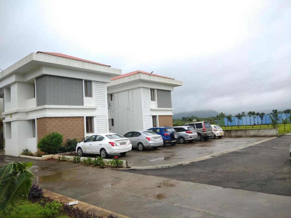 Parishreya Holiday Home לונבלה מראה חיצוני תמונה